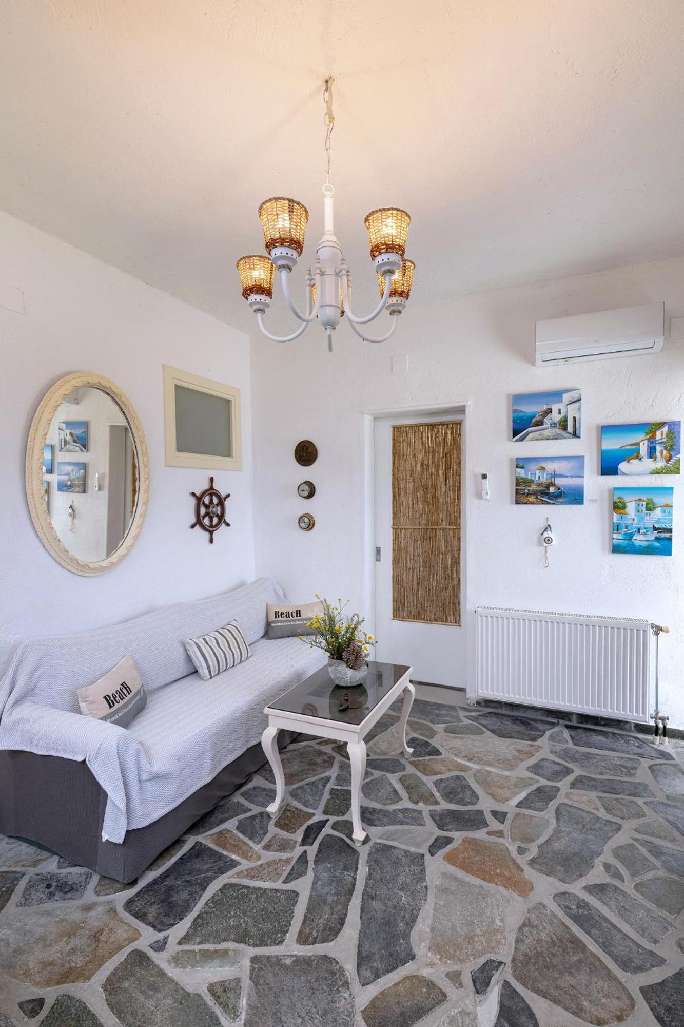 Aegean View - Seaside Apartment In Syros アゾリムノス エクステリア 写真