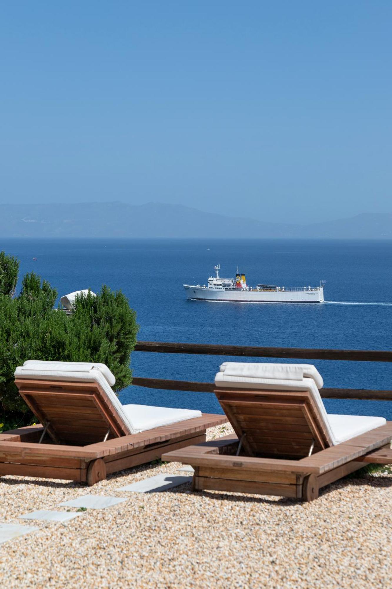 Aegean View - Seaside Apartment In Syros アゾリムノス エクステリア 写真